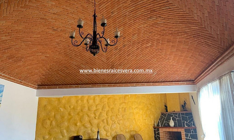 Casa Amueblada En Ve...