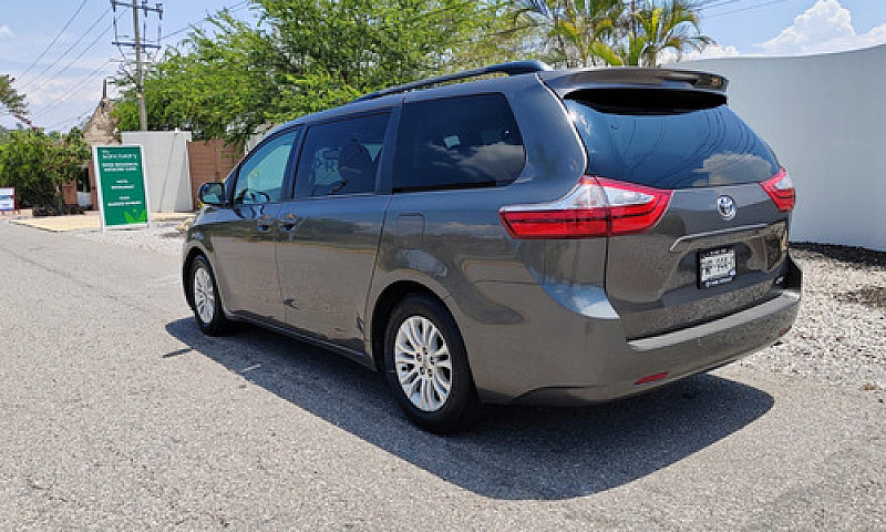 Toyota Sienna 3.5 Xl...