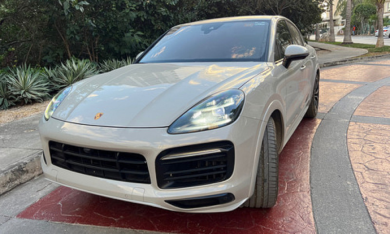 Porsche Cayenne Coup...