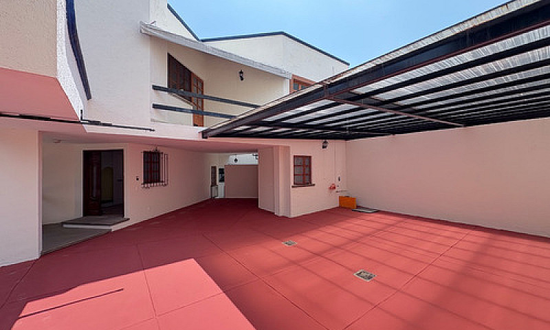Casa En Venta Fracci...