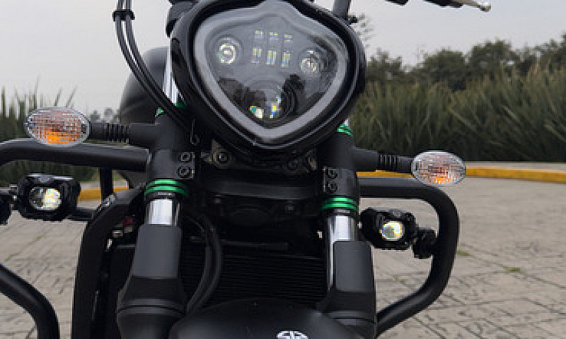 Kawasaki Vulcan S 65...