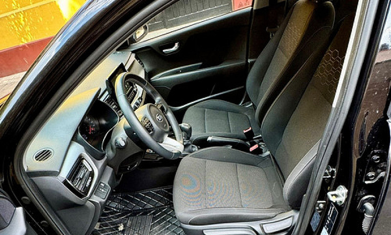 Kia Rio 1.6 Lx Sedan...