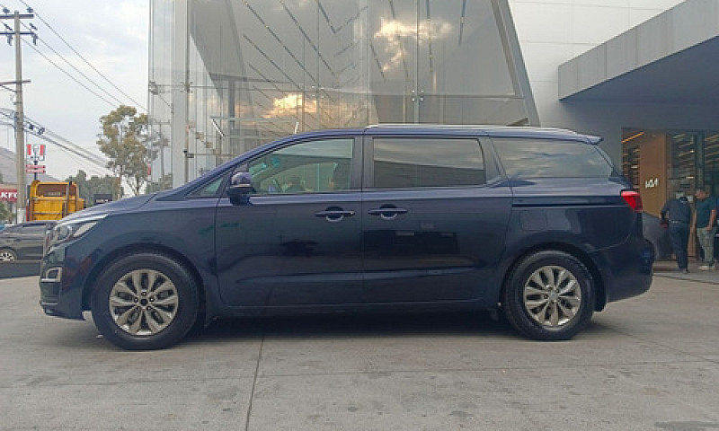 Kia Sedona 2020...