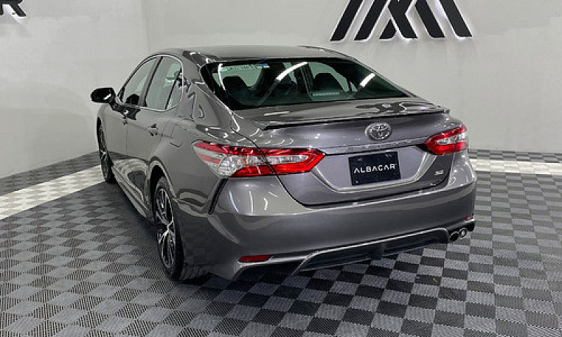 Toyota Camry 2019...