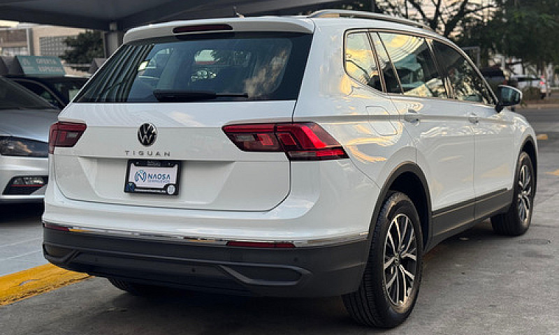 Volkswagen Tiguan 1....