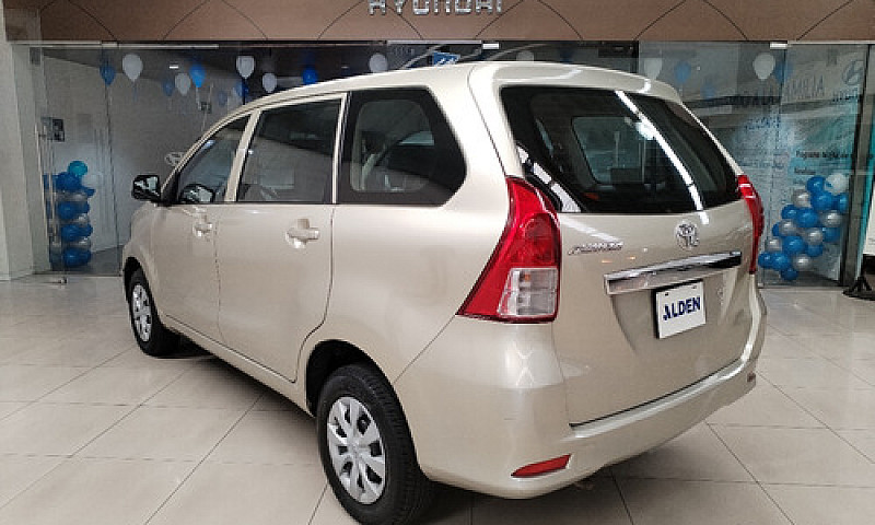 Toyota  Avanza  2015...