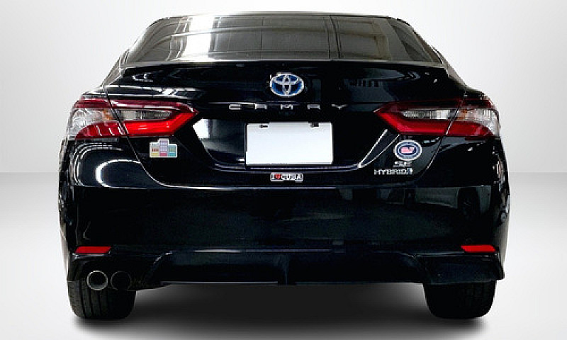 Toyota Camry 2023...