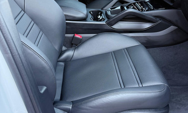 Porsche Cayenne Coup...