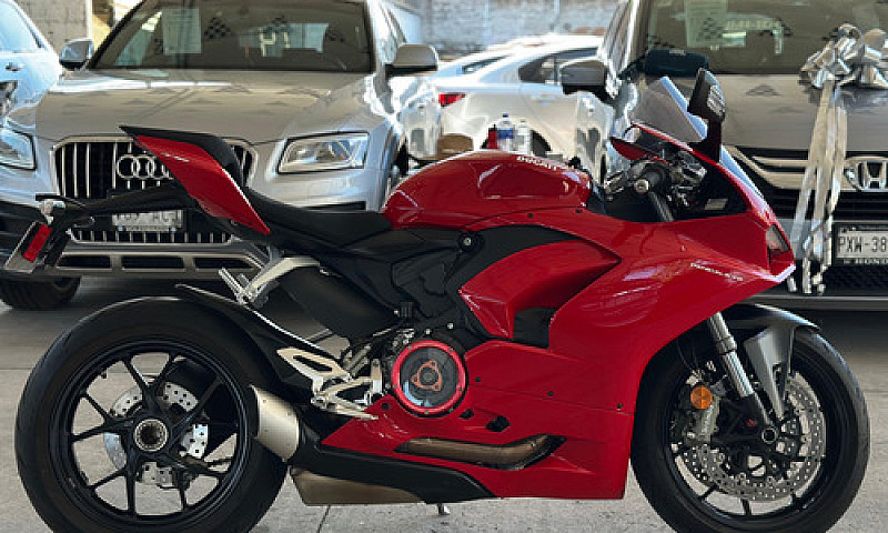 Ducati Panigale V2...