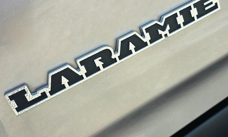 Ram 1500 Laramie Spo...