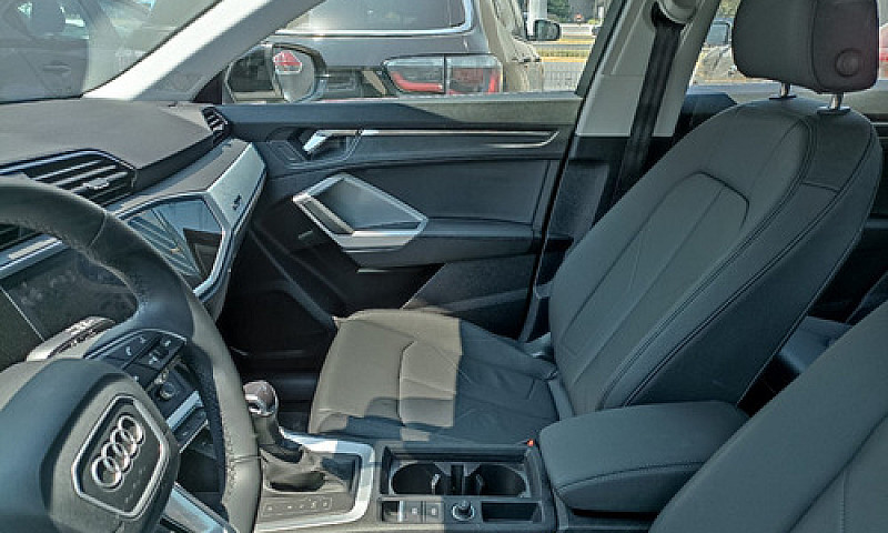 Audi Q3 2023 1.4 Spo...