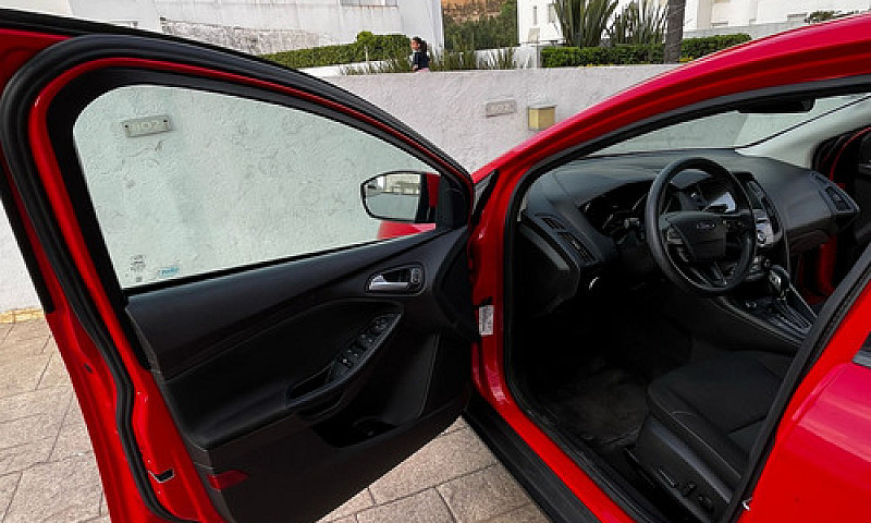 Ford Focus 2.0 Se Ha...