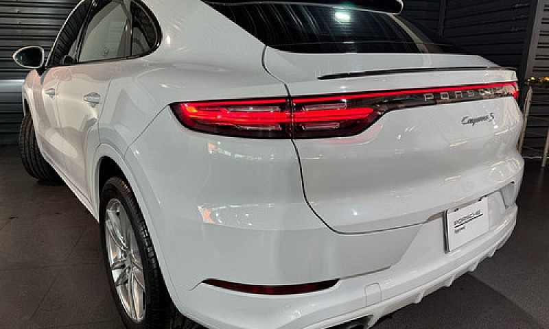 Porsche Cayenne 2020...