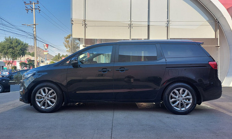 Kia Sedona 2020...