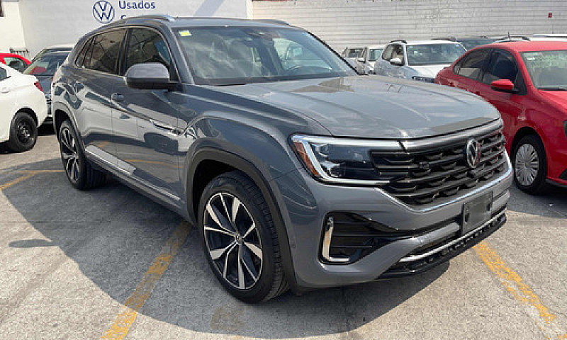 Volkswagen Cross Spo...