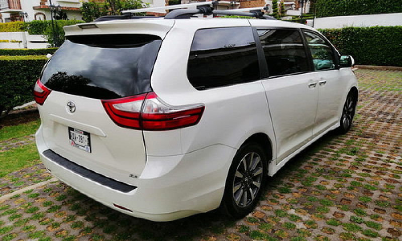 Toyota Sienna 3.5 Xl...