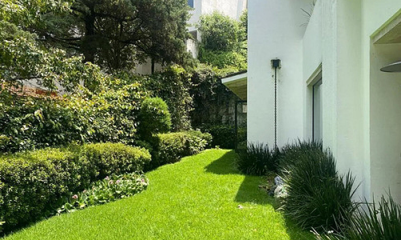 Venta Casa Amueblada...