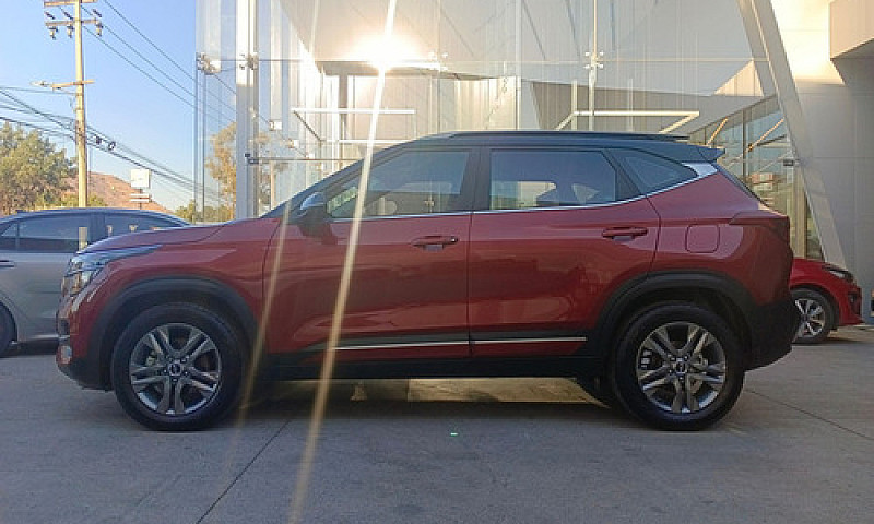 Kia Seltos 2023...
