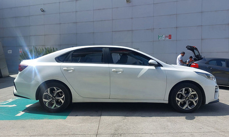 Kia Forte 2020...