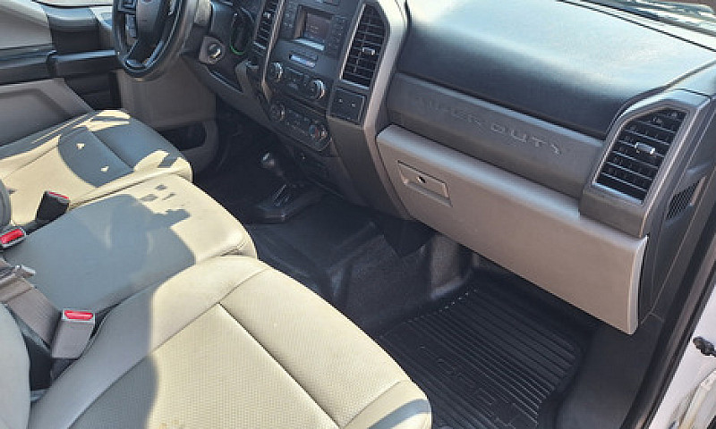 F350 4X4 6.7 Diesel...