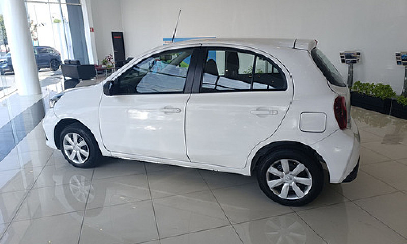 Nissan March 2022...