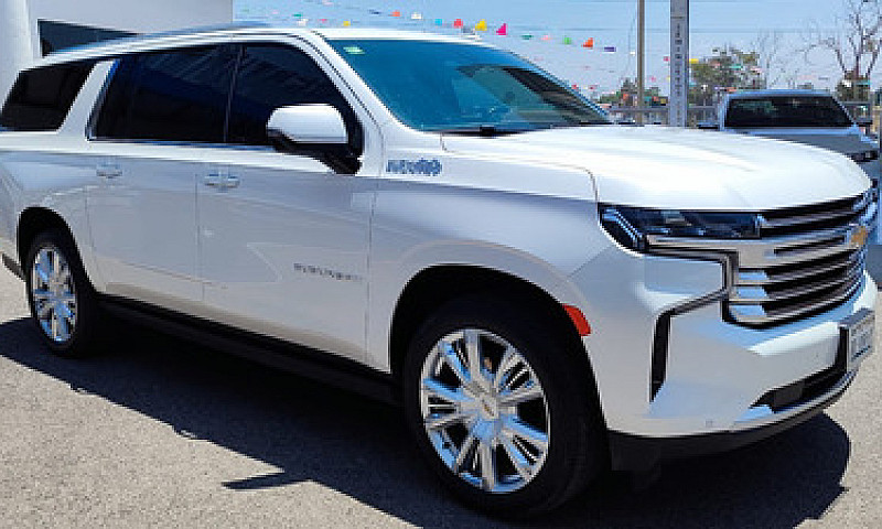 Chevrolet Suburban 6...