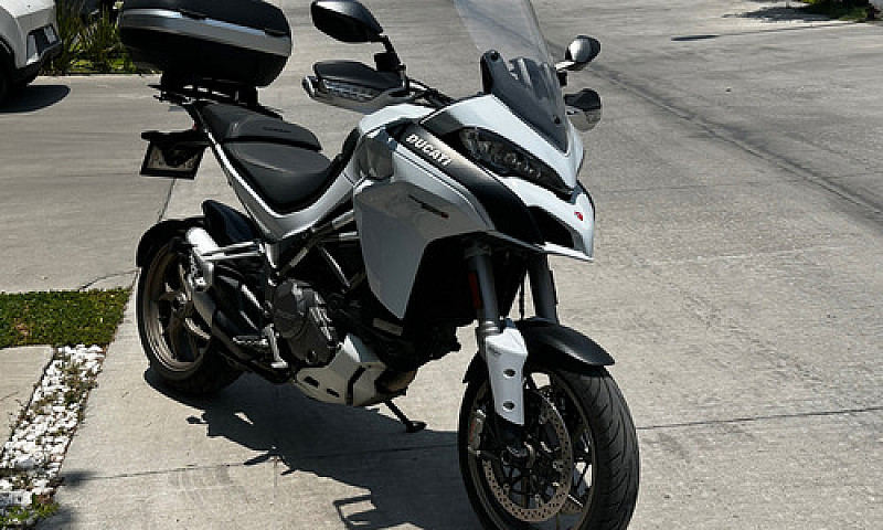 Ducati Multistrada 1...