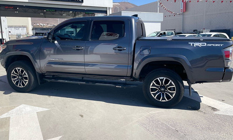 Toyota Tacoma 2021...