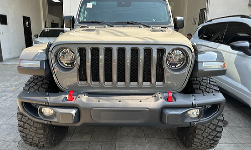 Jeep Wrangler 3.6 V6...