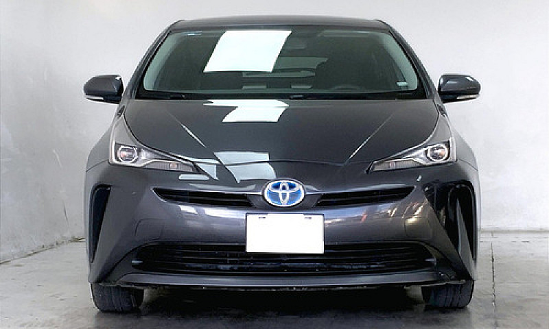 Toyota Prius 2020...