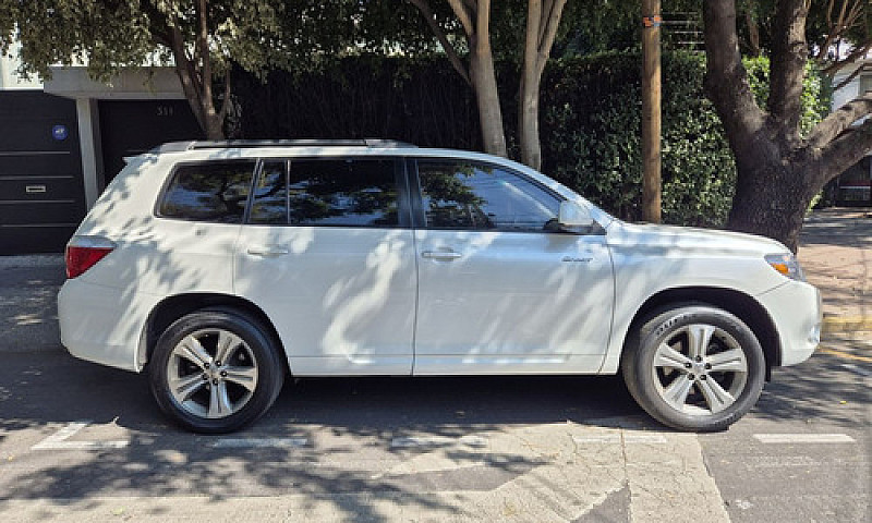 Toyota Highlander Ba...