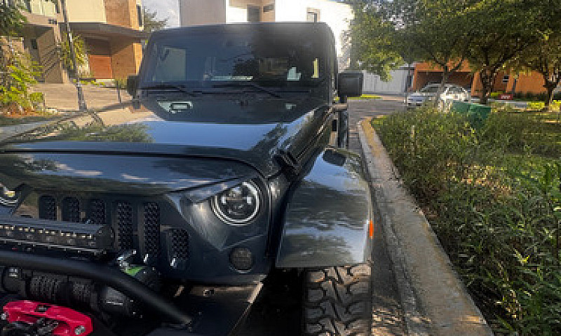 Jeep Wrangler 3.6 Un...
