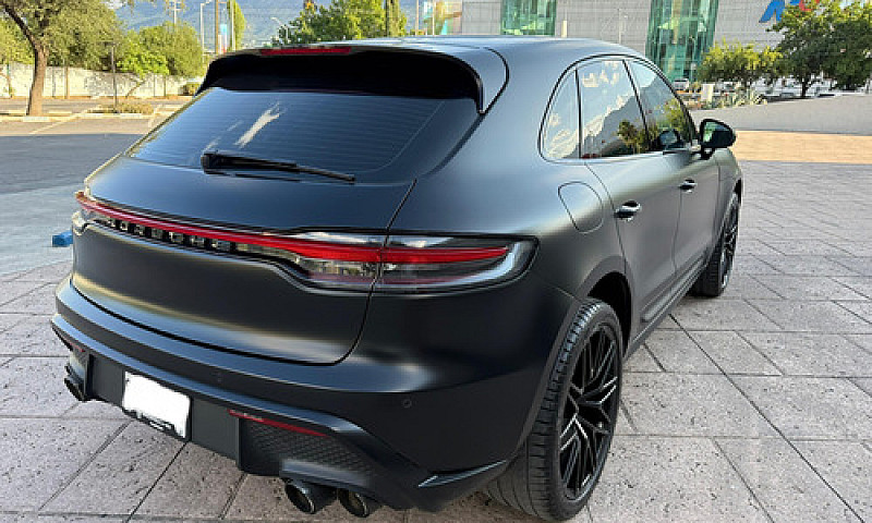 Porsche Macan S...