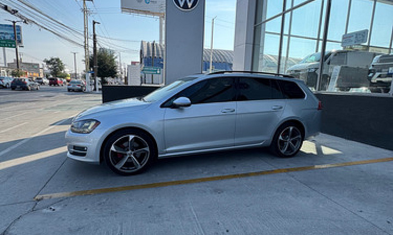 Volkswagen Golf Vari...