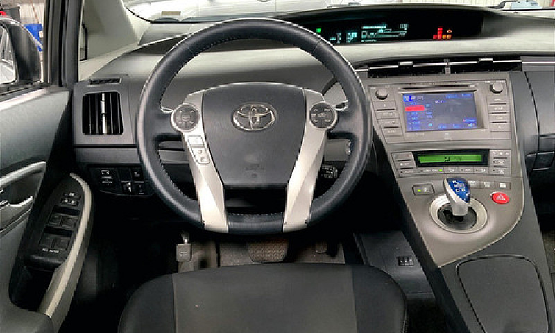 Toyota Prius 2013...