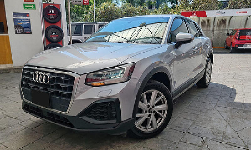 Audi Q2 2021...