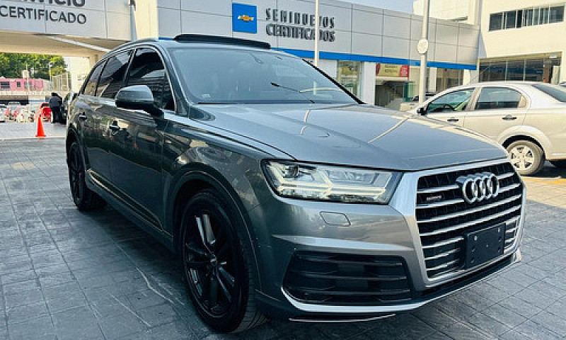 Audi Q7 2017...