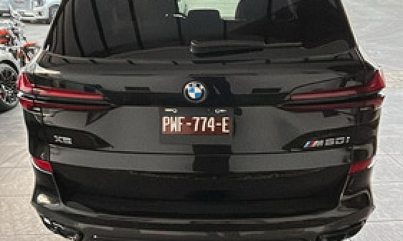 Bmw X5 4.4 V8 M60I...
