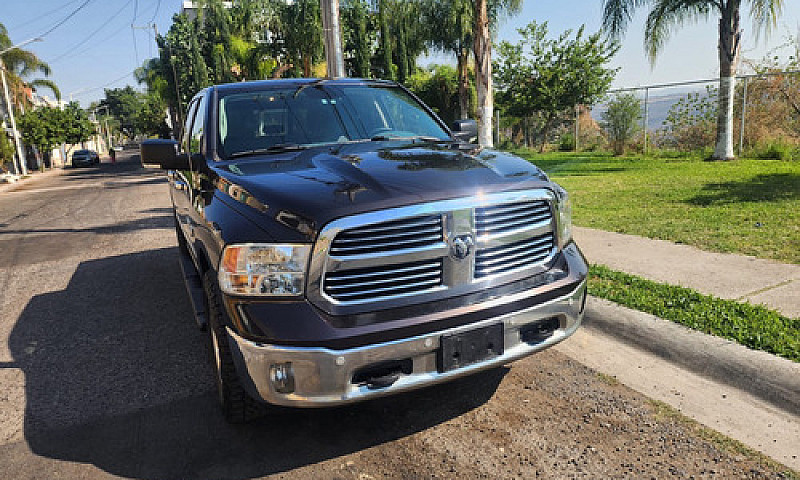 Ram 1500 Pick-Up 201...