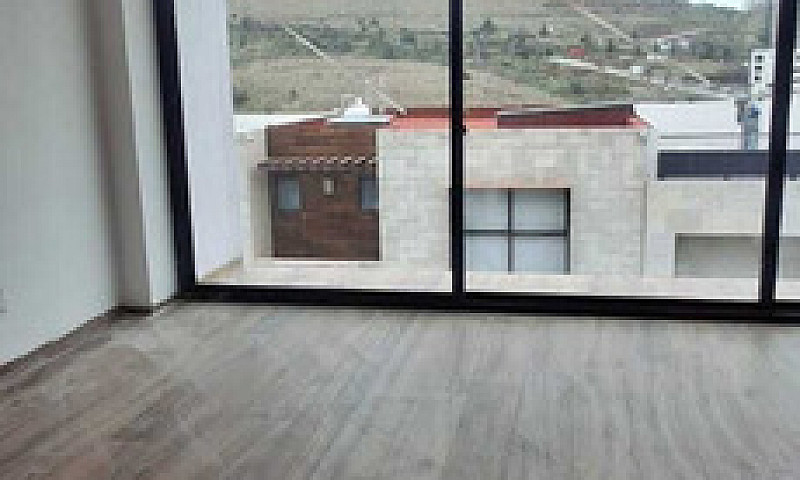 Casa En Venta En Lag...