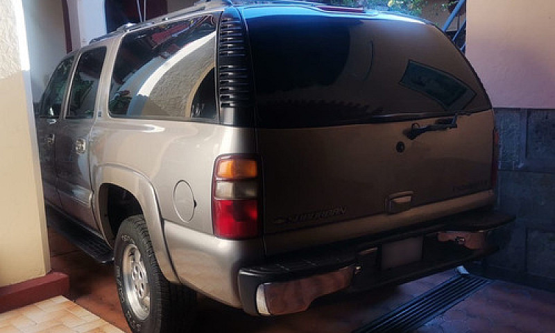Chevrolet Suburban M...