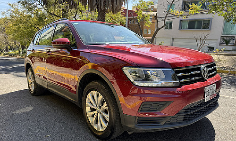 Volkswagen Tiguan 1....