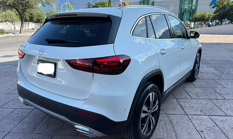 Mercedes-Benz Clase ...