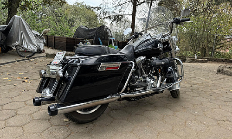 Harley Davidson Road...