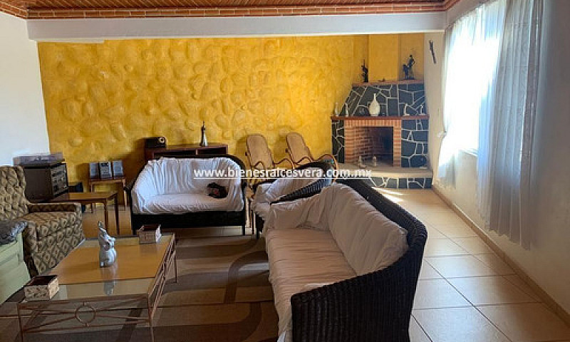 Casa Amueblada En Ve...