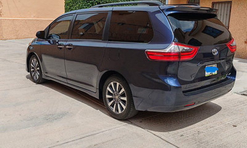 Toyota Sienna 3.5 Xl...