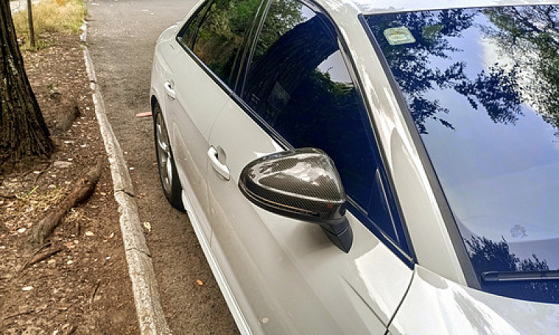 Audi A4 2.0 T S Line...