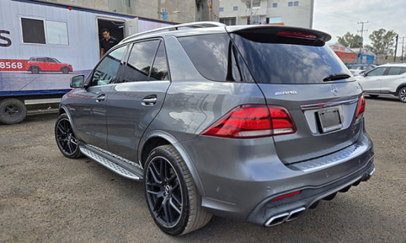 Mercedes-Benz Clase ...