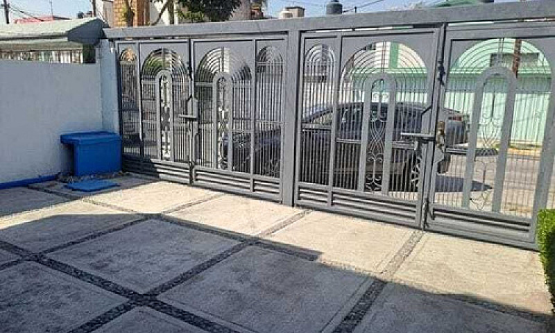 Venta De Casa En Cal...
