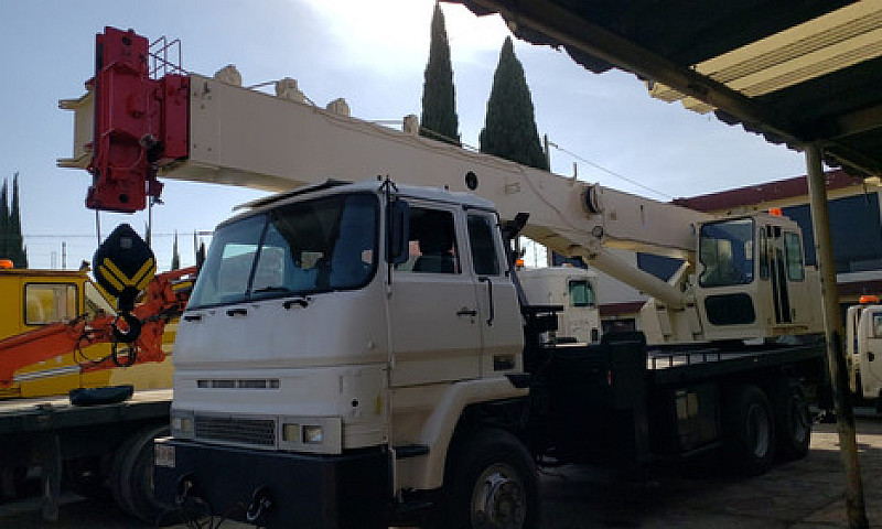 Grua Daewoo 23 Ton M...